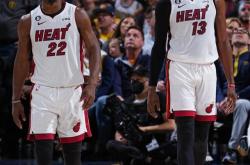  德甲决赛激情夜！库里里突外投，广东男篮鏖战迈阿密热火